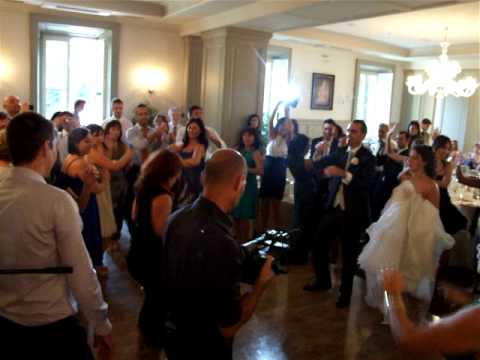 ballo shakira waka waka sposi e invitati divertimento musica e animazione alex e claudia milano