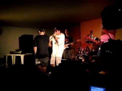 Participação O beco (Tributo ao charlie Brown Jr.)   D Lion Roots