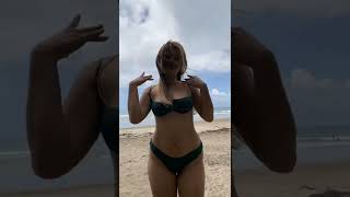 Modelo tiktok short be like#viralvideo