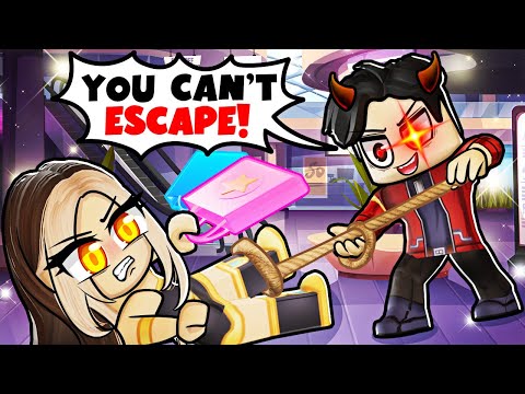 Escape the MALL in Flee The Facility!