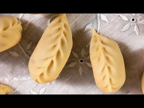 Pasta Grannies Savina & Rosetta make culurgionis from Sardinia!