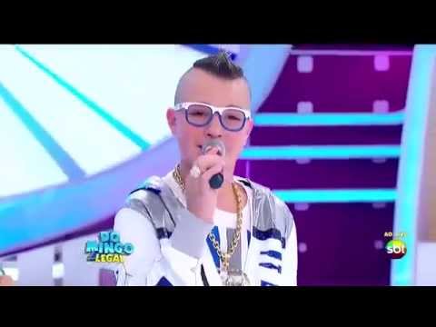 MC Gui faz homenagem a MC Daleste ao vivo no Domingo Legal 28/07/2013