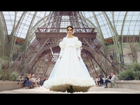 Chanel | Haute Couture | Fall/Winter 2017/18