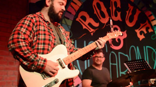 Chris' tribute to Lightnin' Hopkins (Lightnin's Blues/Boogie)