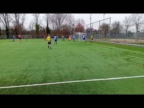 Koedijk tegen Wieringermeer klein stukje 2e helft. Eindstand 2 =3