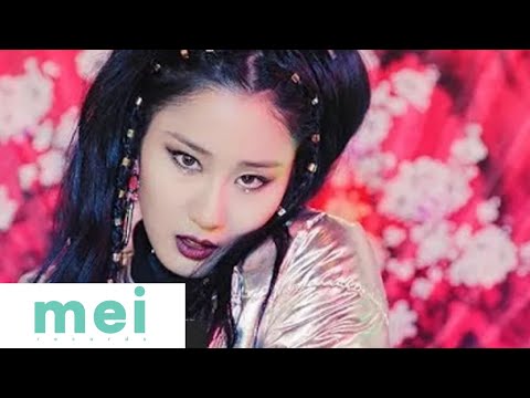 GIRLKIND JK (걸카인드 지강) - SPLIT (feat. Tommy Strate) (Official Music Video)