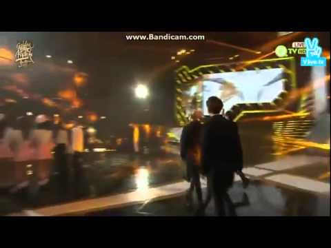 Taemin's reaction to his hyungs @The 30th Golden Disk Awards