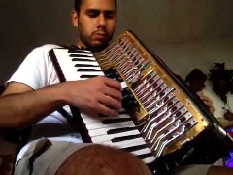 Skylark Brand 120 bajos - El humo del cigarrillo - Spina Acordeones