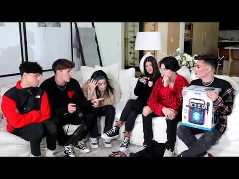 Best Friends Play White Elephant Dixie D'Amelio