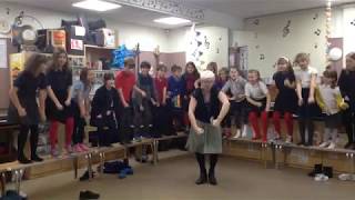 I Want a Hippopotamus for Christmas - Actions Demo for Choir (4C)