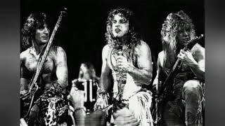 Manowar - Sign Of The Hammer (Live At Palacio De Los Deportes, Barcelona, Spain 05-02-1989)