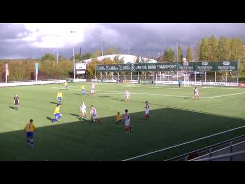 Den Hoorn JO15-1  -  FC Zoetermeer JO15-1  Deel 1;      5-11-2016