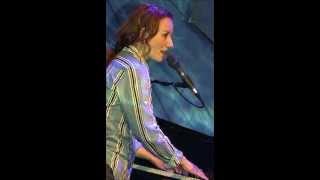 Tori Amos 11-19-2001 - Desert Sun Improv