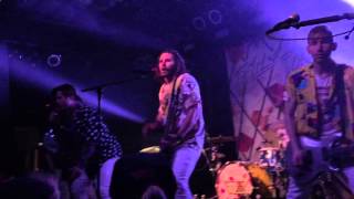 Family Force 5 - Sweep the Leg