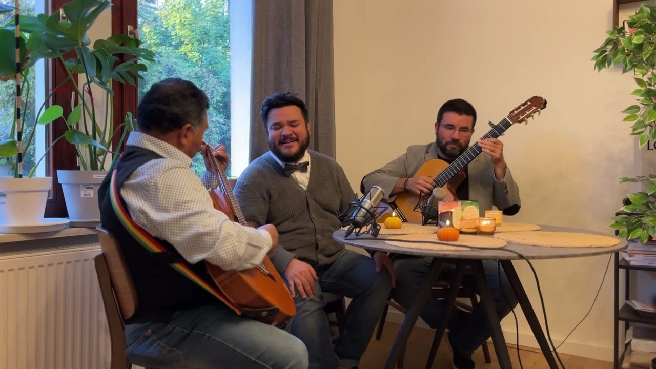 Andrés Rodríguez interpretando Solamente una vez