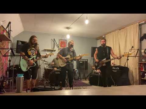 Luna Grey - Trouble (21/07/21)