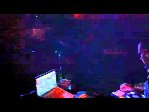 Peter Luts playing the Rain @ Bypass (Geneva) 19-02-11