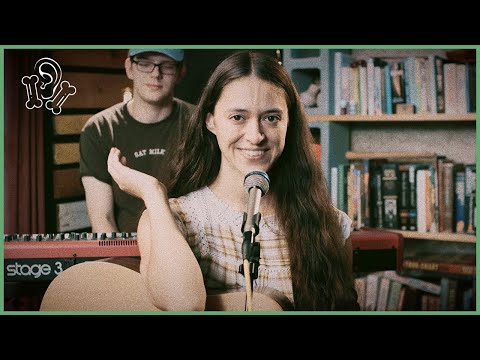 Mirabelle Skipworth | "The Deer Song" | Ear Bonez Sessions