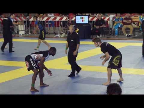 AJ Agazarm vs Alan Nascimento  - IBJJF European Open No-Gi 2013 - Black Adult - Open