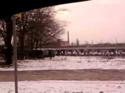 Zadyma awantura 60 derby Łodzi - Kibice ŁKS atakowani przez policję.