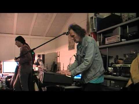 Making of Maunula-record  -  Kärtsy plays Flatus