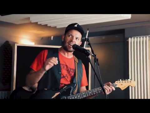 Duo Bucolico - Scemo Per Scelta (Live on DECK)