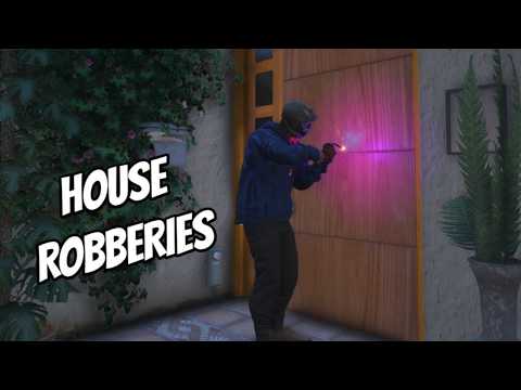 Robbing Houses In GTA 5 RP - Day 674