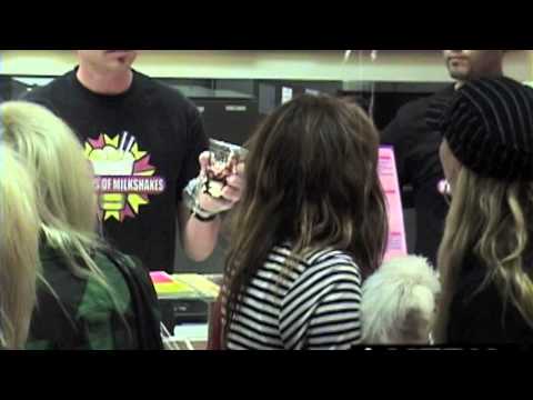 Miley Cyrus Mixes Up Her Milkshakes With Model Boyfriend