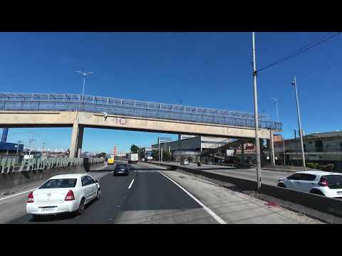 66 /  CARRETA TOMBA NA RODOVIA FERNÃO DÍAS SENTIDO SÃO PAULO OLHA COMO FICOU 