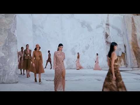 Elisabetta Franchi Spring-Summer 2022 | Fashion Show | The Explorer