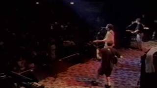 Live - (02) Pain lies on the riverside (MTV 120 Minutes Tour) @ The Academy, NY 1992-06-19