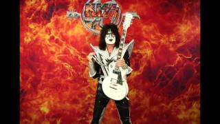 Video thumbnail for Ltd. Ed. Tommy Thayer "White Lightning" Signature Les Paul Outfit by OfficialEpiphone