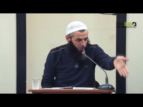 Pantollonat e grysura si shkak i kopracis - Hoxhë Sadullah Bajrami