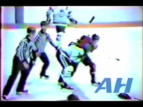 QMJHL Oct. 19, 1987 Eric Nadeau,CHI v Mario Mercier,DRU Chicoutimi Sagueneens Drummondville Voltigeu
