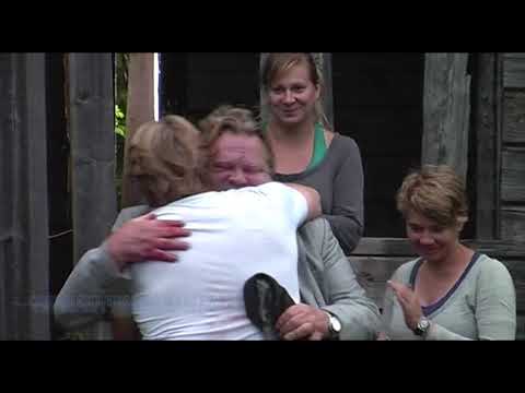 Vesa-Matti Loiri ja Samuli Edelmann Tie pohjoiseen -elokuvan kuvauksissa