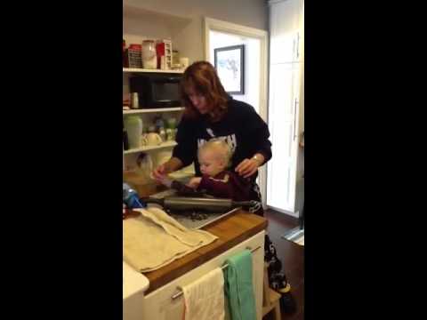 Max makes ice cream cake