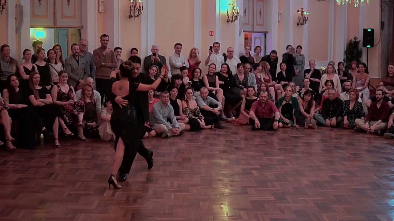 Video thumbnail for Carlos Espinoza and Dilara Ogretmen – No Mientas by Juan D'Arienzo at El Sabor de Hungría 2025