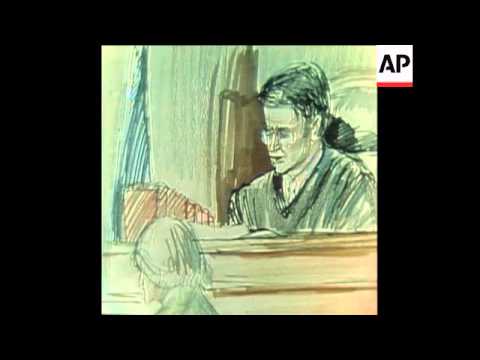 SYND 1 2 77  CLAUDINE LONGET ARRIVES COURTHOUSE FOR SENTENCE IN COLORADO