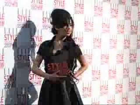 Winehouse tops the charts (2008)