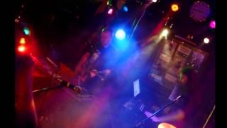 Bubbledubble - Dub Slider (Live at the Fawcett Inn (Featuring Gerry) 2006)
