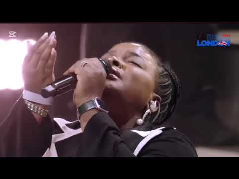 Sunmisola Intimate Worship Moment - B'OLA