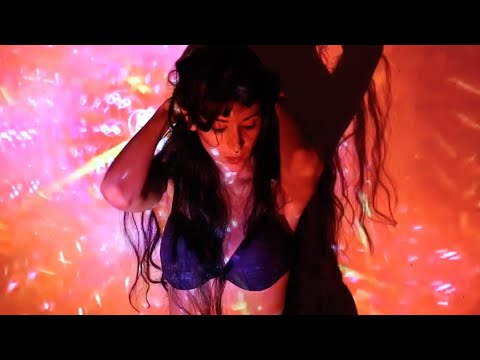 Video thumbnail for Can’t Feel My Face (The Weekend)