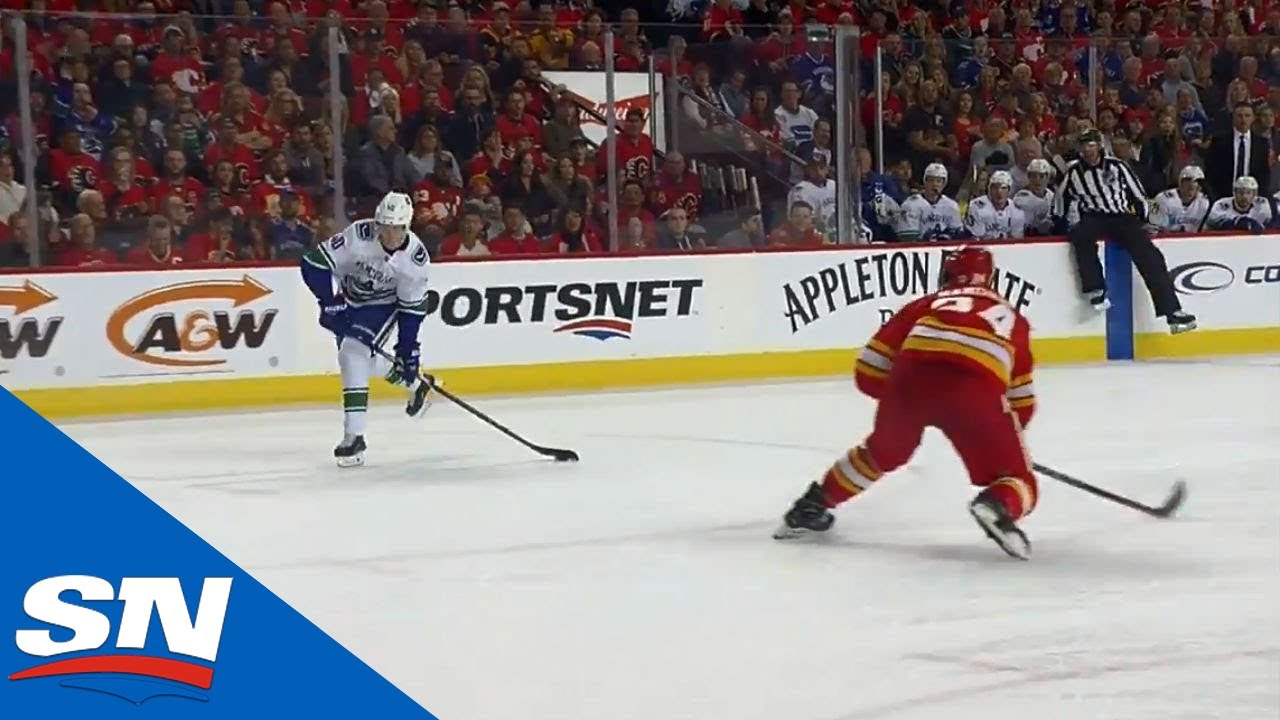 Elias Pettersson qui marque un autre BUT....KILLER STYLE..