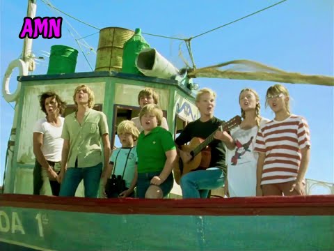 "NO NOS MOVERÁN" (Verano Azul)