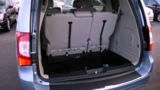 preview picture of video '2013 Chrysler Town Country Muncie IN'