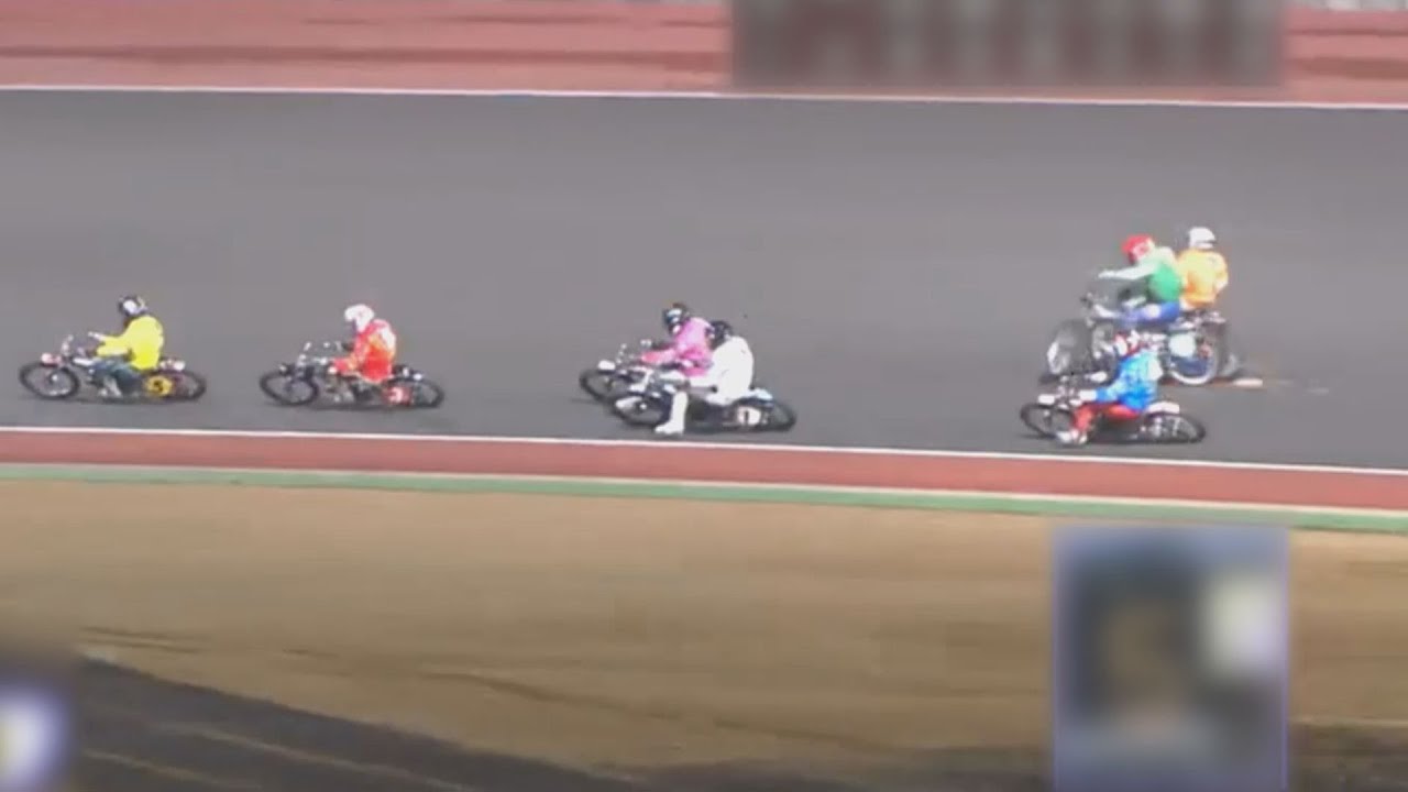 元SMAPの森が骨盤骨折 オートのレース中に落車