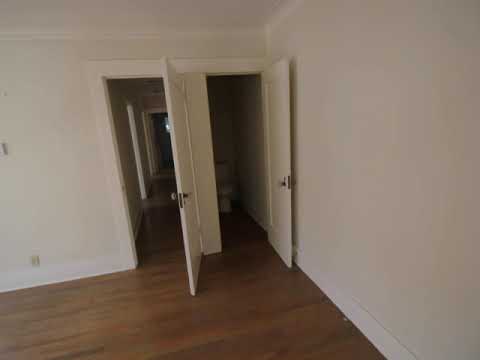 PL9800 - Spacious 1 Bed + 1.25 Bath Duplex!