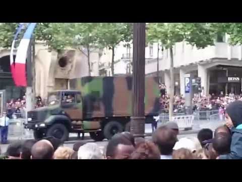 Fête Nationale du 14 Juillet 2016 ! - Défilé Militaire National à Paris ! {3} [HD]