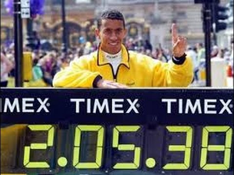 Khalid Khannouchi breaking the World Record in London