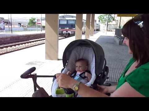 A Marco no le asusta el tren.